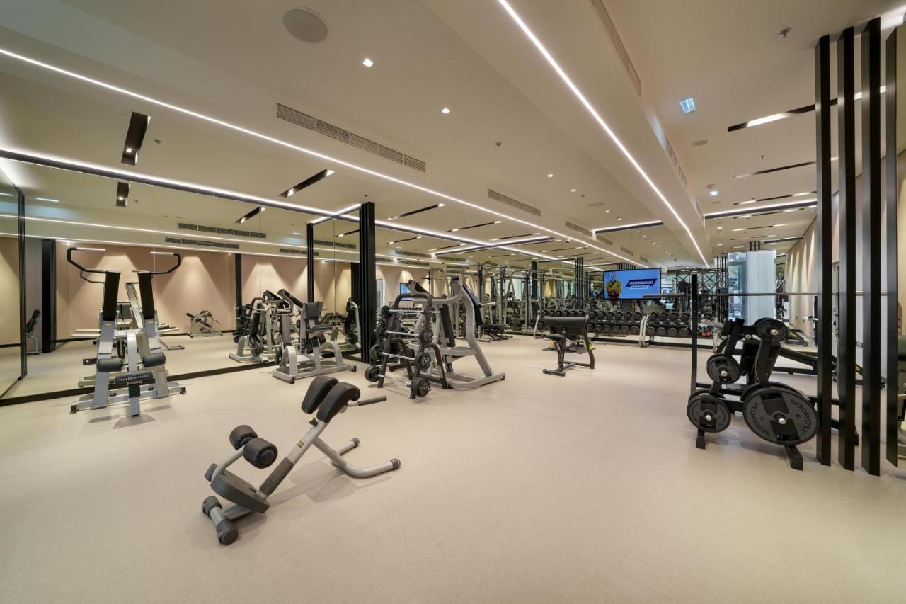 Hotel Al Ain Rotana Exteriér fotografie The gym at The Dorchester